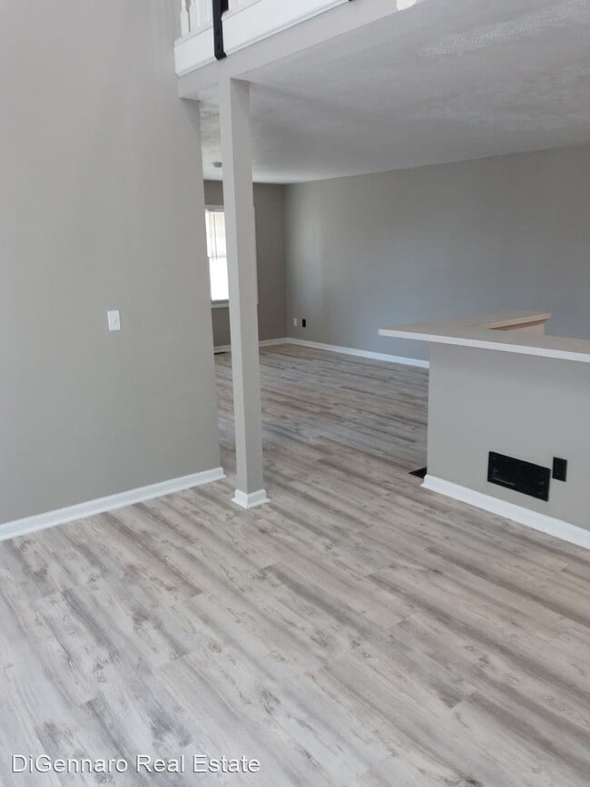 Building Photo - 3 br, 1.5 bath House - 292 Troup St Single