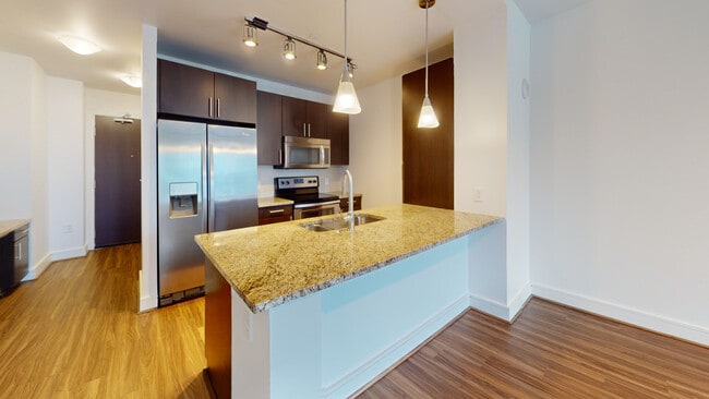 Interior Photo - 100 Pier 4