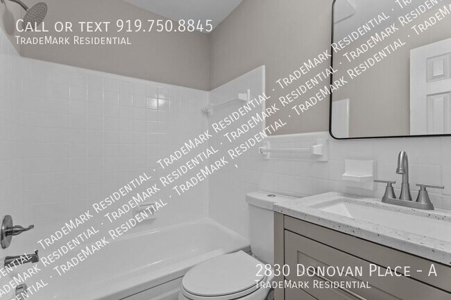 Foto del edificio - 2830 Donovan Pl
