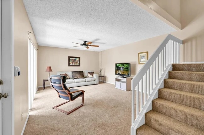 Foto del edificio - 1542 N Lawnwood Cir