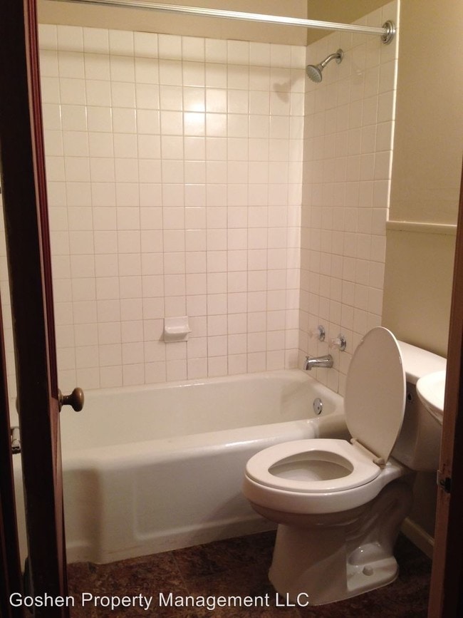 Building Photo - 2 br, 1 bath House - 2037 S Laura