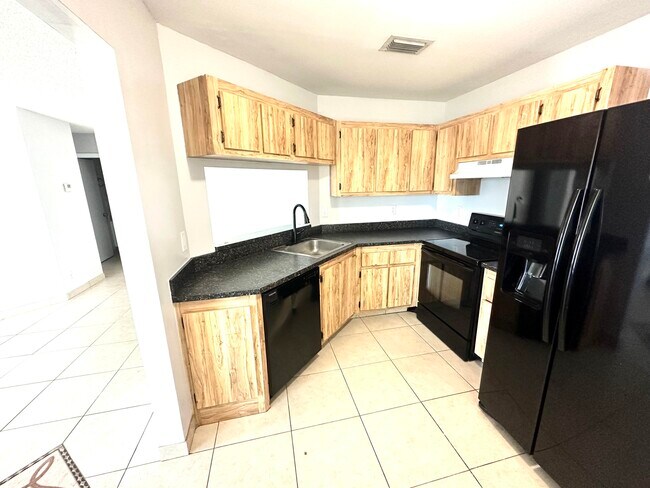 Building Photo - 5336 Jog Ln