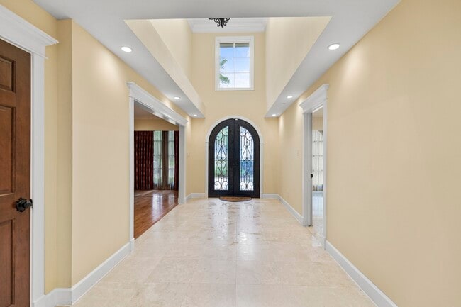 Building Photo - 11518 Summerhill Ln