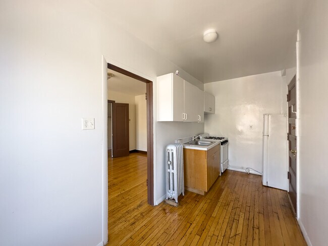 Building Photo - 3306 W Schubert Ave