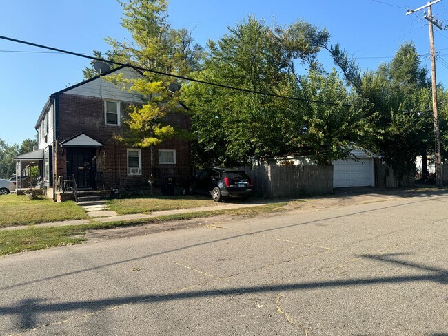 Foto del edificio - Meyers Duplex in c/o Jerry Butler