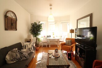 Building Photo - 163 Summer St