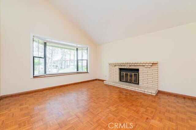 Foto del edificio - 2290 Jasmine Ave