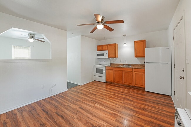 Foto del edificio - 720 Pritchett Ln