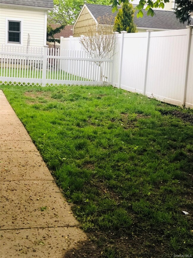 Building Photo - 40 Ellsworth Ave