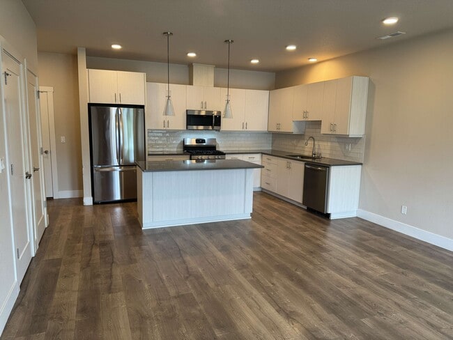 Foto del edificio - 105 SW Lancaster Ct