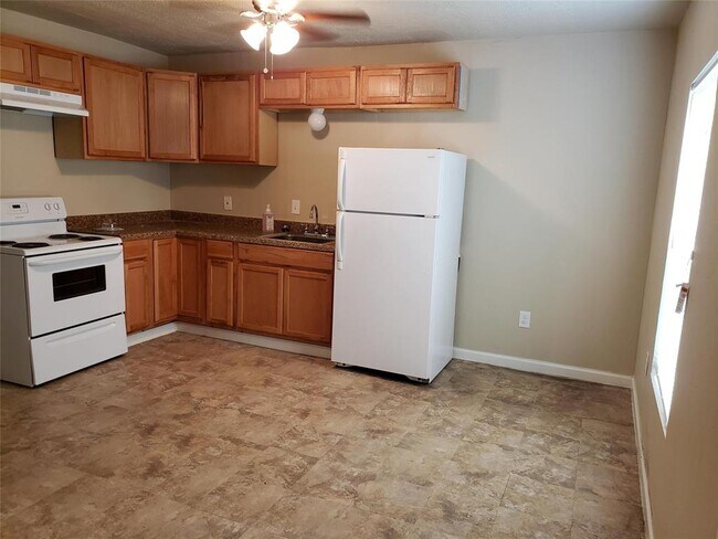 Foto del edificio - 6319 Rosemary Ln