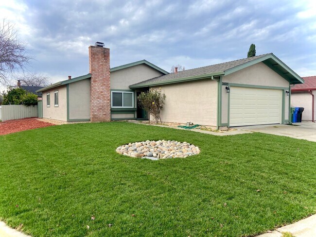 Building Photo - Beautifully Remodeled 3-Bedroom Home for Rent! - Northgate Neighborhood of Fremont!