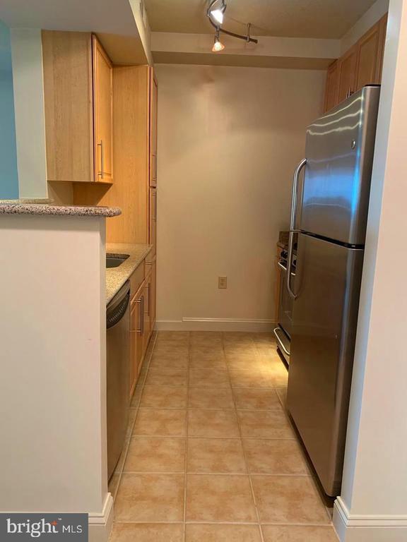 Foto del edificio - 11760 Sunrise Valley Dr