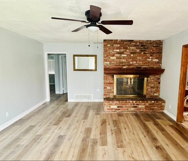 Foto del edificio - 115 Kendra Way