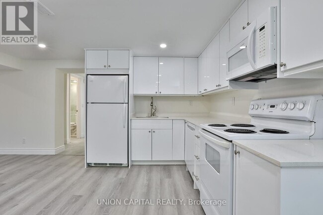 Building Photo - 383 Neal Dr