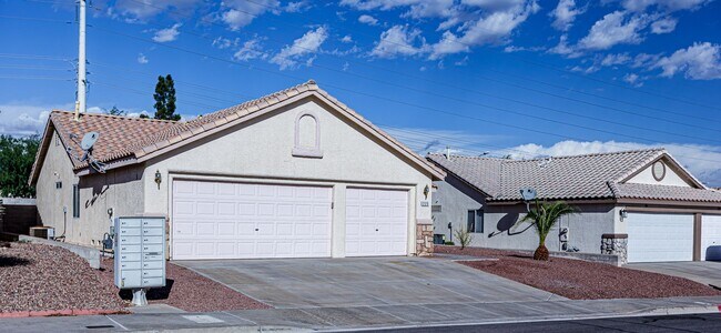 Building Photo - One-story house in Henderson