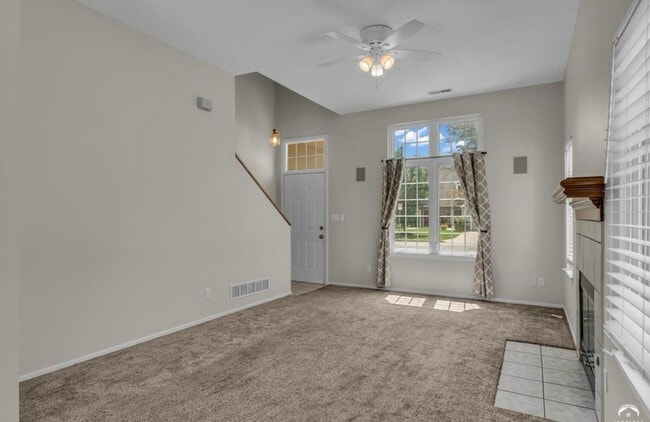 Foto del edificio - 2726 Harrison Pl