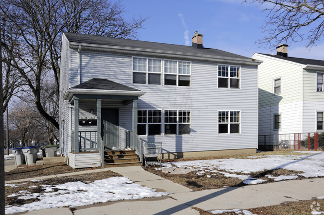 Building Photo - Long Island Place Apartments