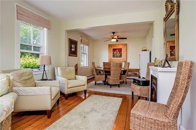 Building Photo - 33-35 Marsh St