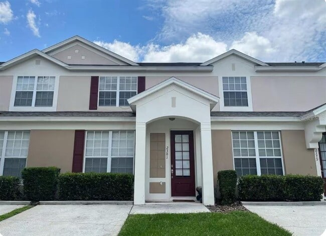 Building Photo - 2381 Silver Palm Dr