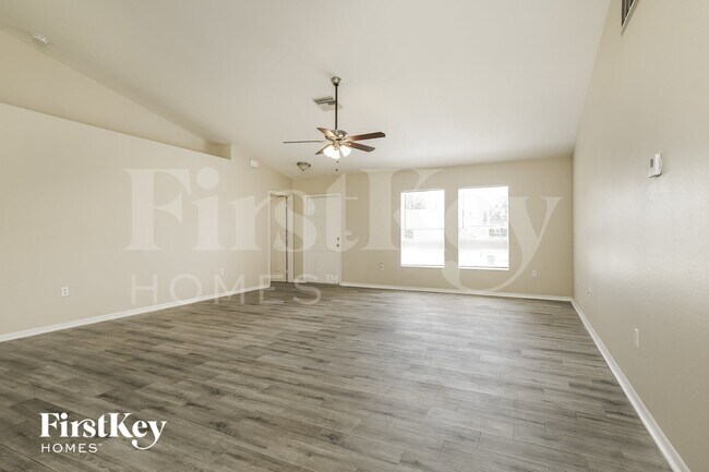 Foto del edificio - 3506 NE 18th Pl