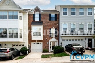 Building Photo - 2668 Streamview Dr