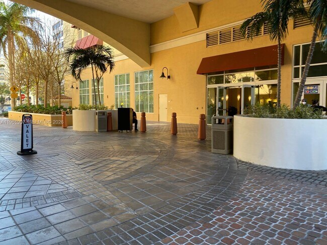 Building Photo - 7350 SW 89th St