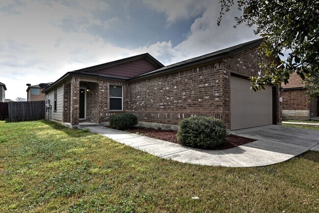 Foto del edificio - BEAUTIFUL SINGLE STORY HOME  |  CLOSE TO HWY 90 & 1604 | SHOPPING & RESTAURANTS