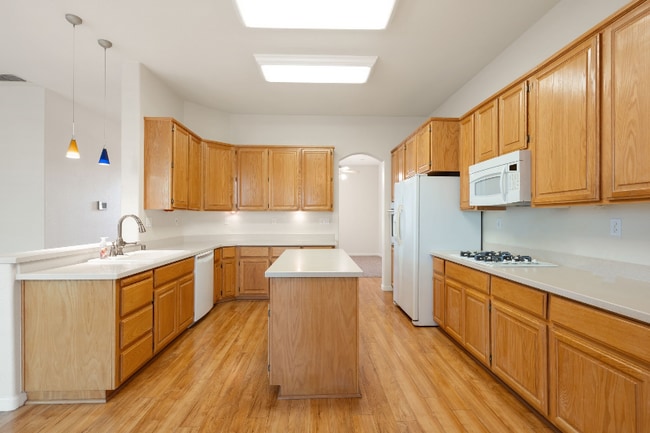 Building Photo - 2347 Amber Falls Dr