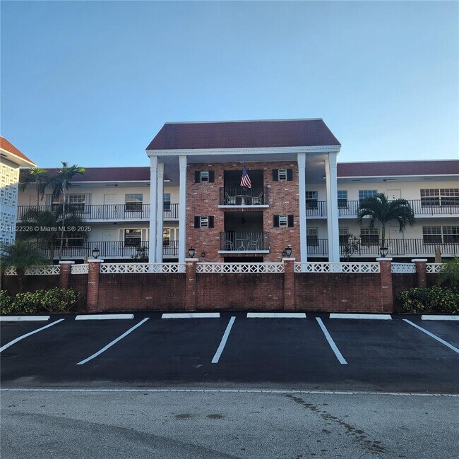 Foto del edificio - 2424 NE 9th St