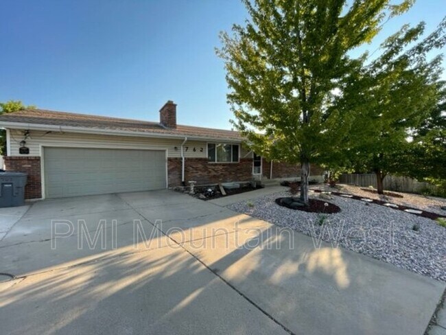 Foto del edificio - 762 Lacey Way