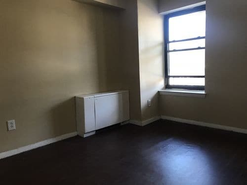 Building Photo - 170 Hillside Ave