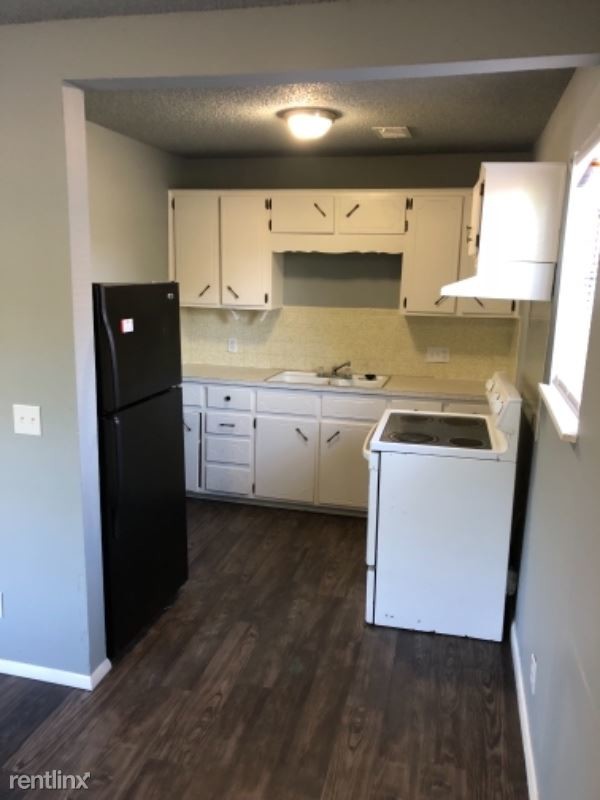 Foto principal - 813 N Pleasant St