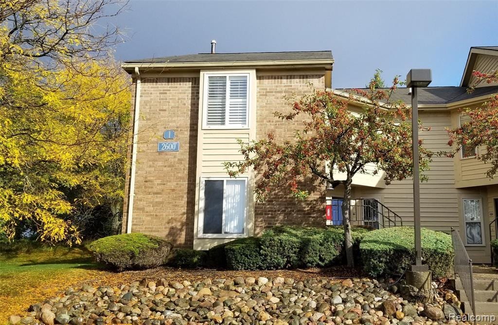 2600 Greenstone Blvd Unit 107, Auburn Hills, MI 48326 Condo for Rent