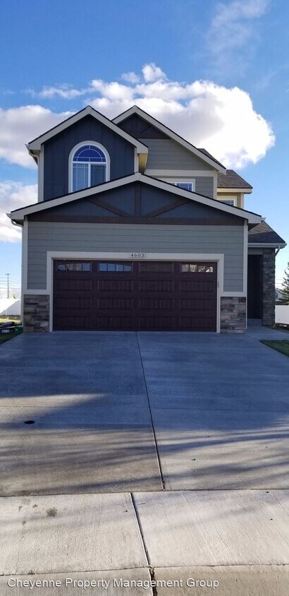 Primary Photo - 3 br, 2.5 bath House - 4603 Garnet Way