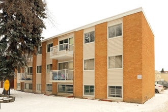 Building Photo - Centre 110