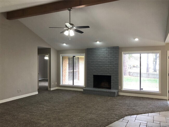 Building Photo - 3414 Wooddale Ln