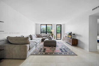 Building Photo - 10185 Collins Ave