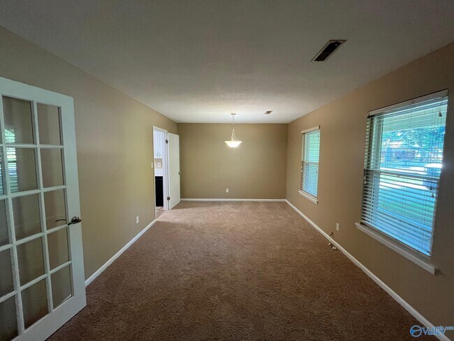 Building Photo - 1222 Kathy Ln SW