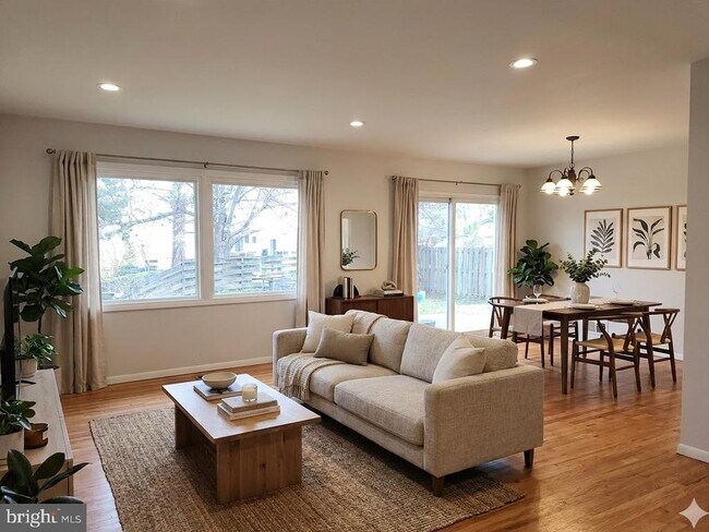 Foto del edificio - 702 W Edmonston Dr