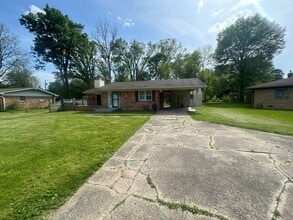 Building Photo - 1370 Farley Dr