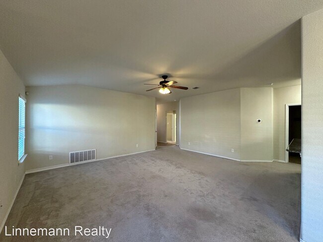 Foto del edificio - 3 br, 2 bath House - 6401 Clear Brook