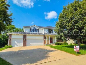 Building Photo - 14405 Clearview Ln