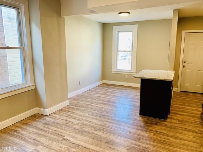 Building Photo - 2 br, 1 bath Apartment - 4608 York Rd