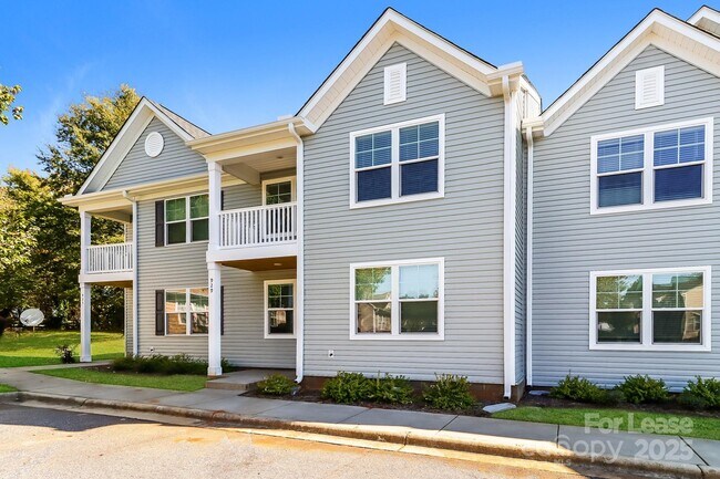 Foto del edificio - 929 Ranchero St