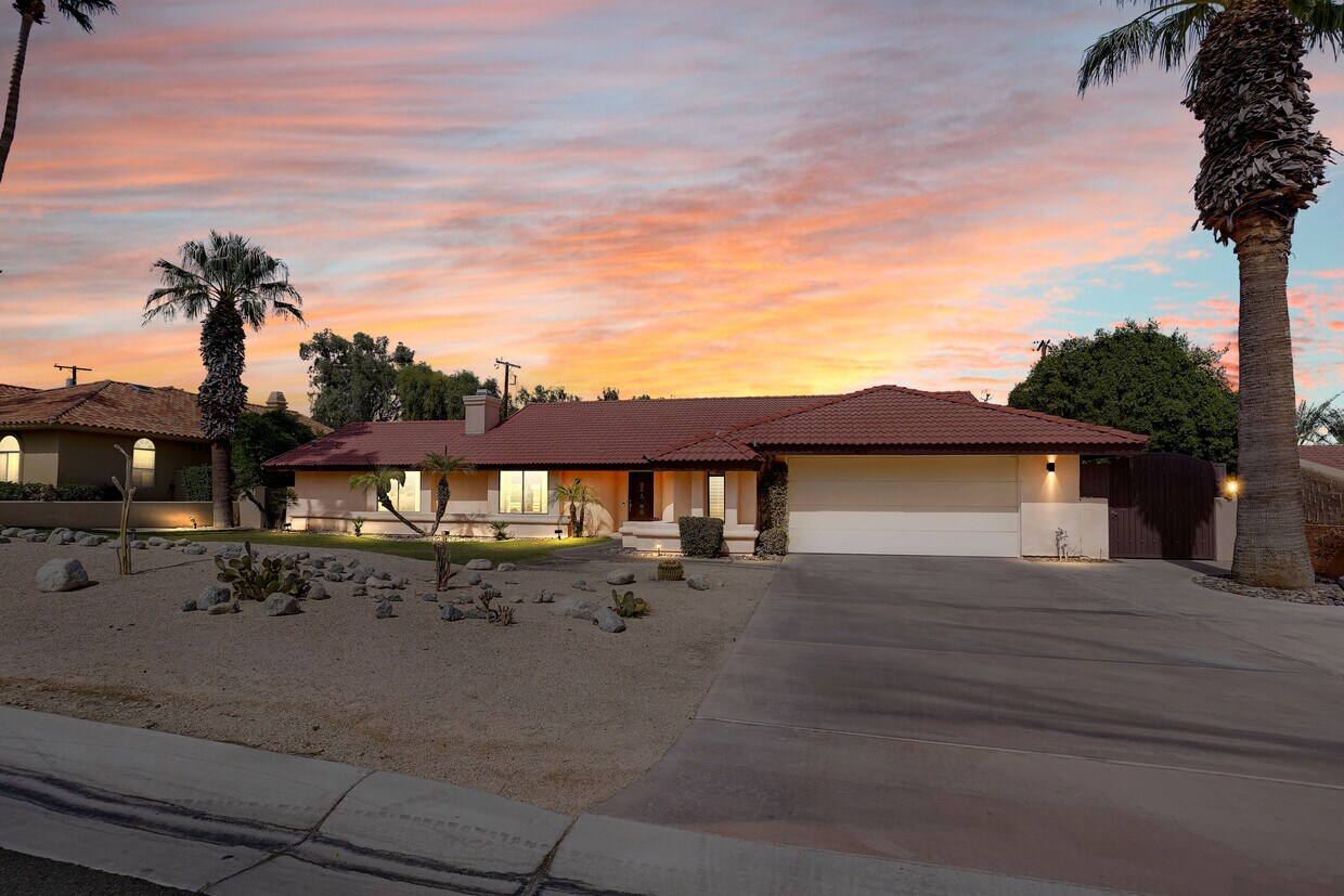 Primary Photo - 79940 Kingston Dr