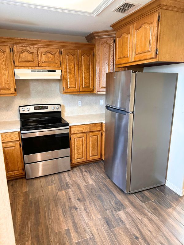 Foto del edificio - 2037 Diaz Ave