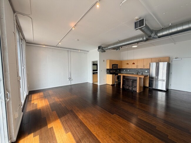 Living Room / Kitchen - 444 NE 30th St