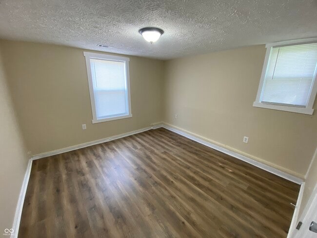 Building Photo - 1541 Norton Ave