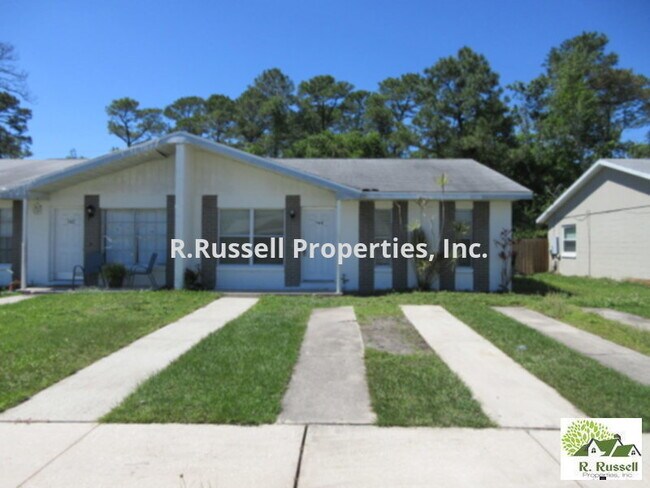 Foto del edificio - Cozy duplex unit  in Rio Pinar area  overl...